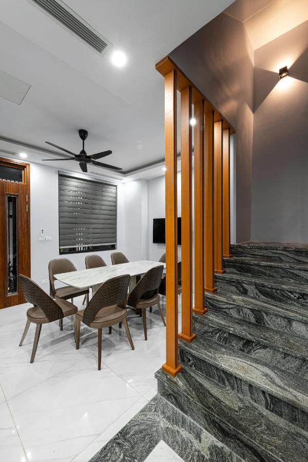 Ami House Aparthotel Hanoi Buitenkant foto