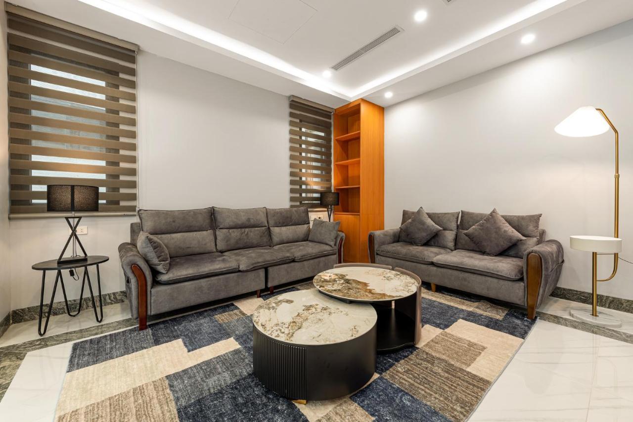 Ami House Aparthotel Hanoi Buitenkant foto